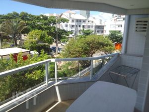 Image 0 - 882717