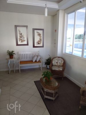 Image 5 - 882717