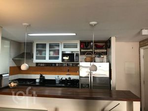 Image 11 - 882720