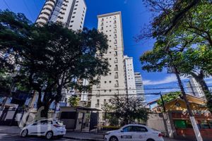 Image 32 - 882729