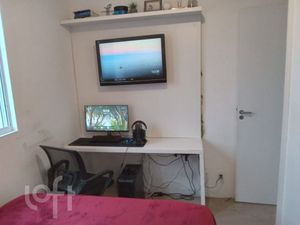 Image 7 - 882731