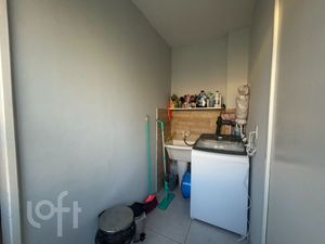 Image 15 - 882738