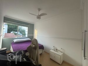 Image 3 - 882738