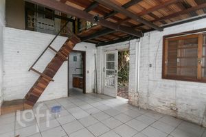 Image 43 - 882741