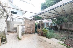 Image 34 - 882741