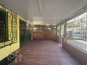 Image 1 - 882741