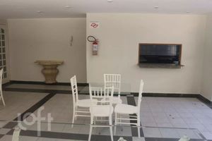 Image 30 - 882742