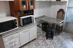 Image 5 - 882742