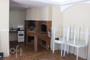 Image 15 - 882742