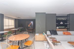 Image 30 - 882743