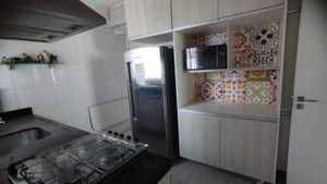 Image 11 - 882745