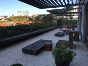 Image 17 - 882747
