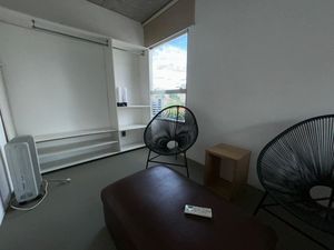 Image 25 - 882747