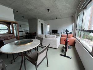 Image 9 - 882747