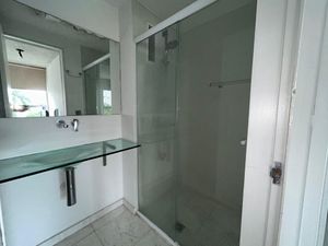 Image 19 - 882747