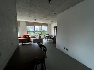 Image 21 - 882747