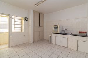 Image 35 - 882748