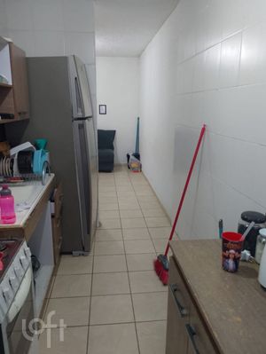 Image 6 - 882750