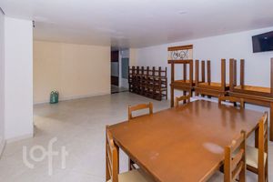 Image 34 - 882751