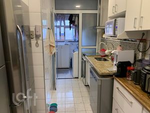 Image 3 - 882751
