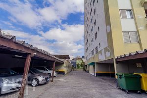 Image 40 - 882751