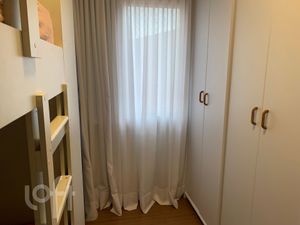 Image 11 - 882751