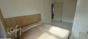 Image 4 - 882754