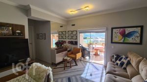 Image 4 - 882756