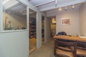 Image 5 - 882761