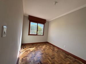 Image 10 - 882783
