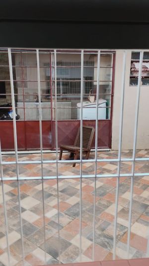 Image 9 - 882785