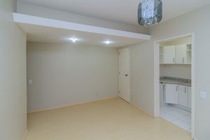 Image 3 - 882789