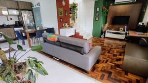 Image 9 - 882795