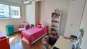 Image 15 - 882795