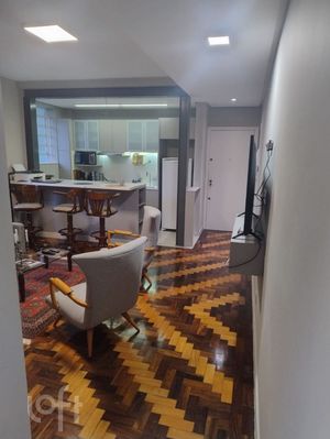 Image 3 - 882799