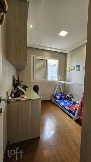 Image 16 - 882800