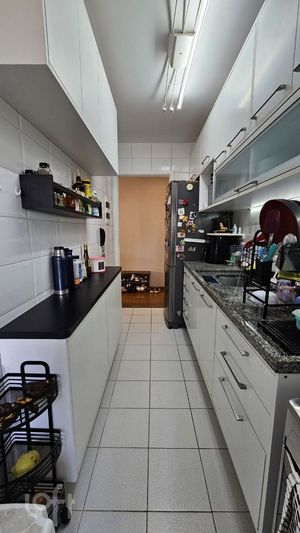 Image 9 - 882800