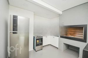 Image 30 - 882811