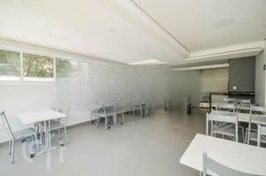 Image 26 - 882811