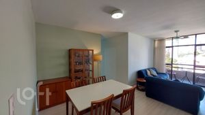Image 4 - 882815