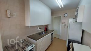 Image 8 - 882815