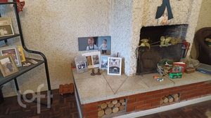 Image 11 - 882817