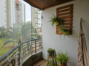 Image 18 - 882821