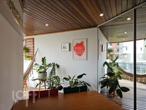 Image 15 - 882821