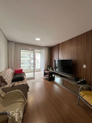 Image 7 - 882822