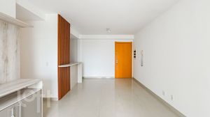 Image 16 - 882823