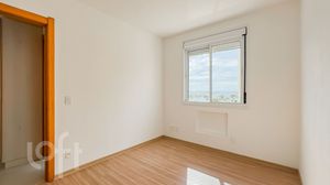 Image 9 - 882823