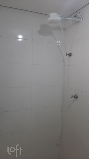 Image 9 - 882825