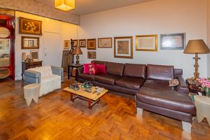 Image 3 - 882826