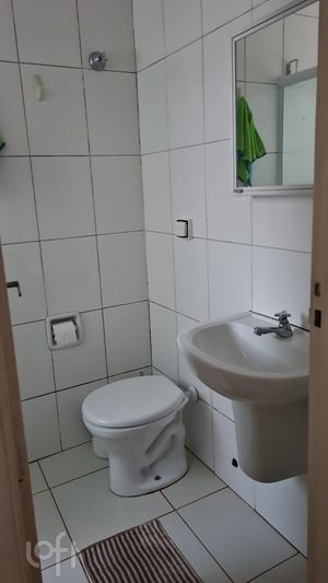 Image 10 - 882833